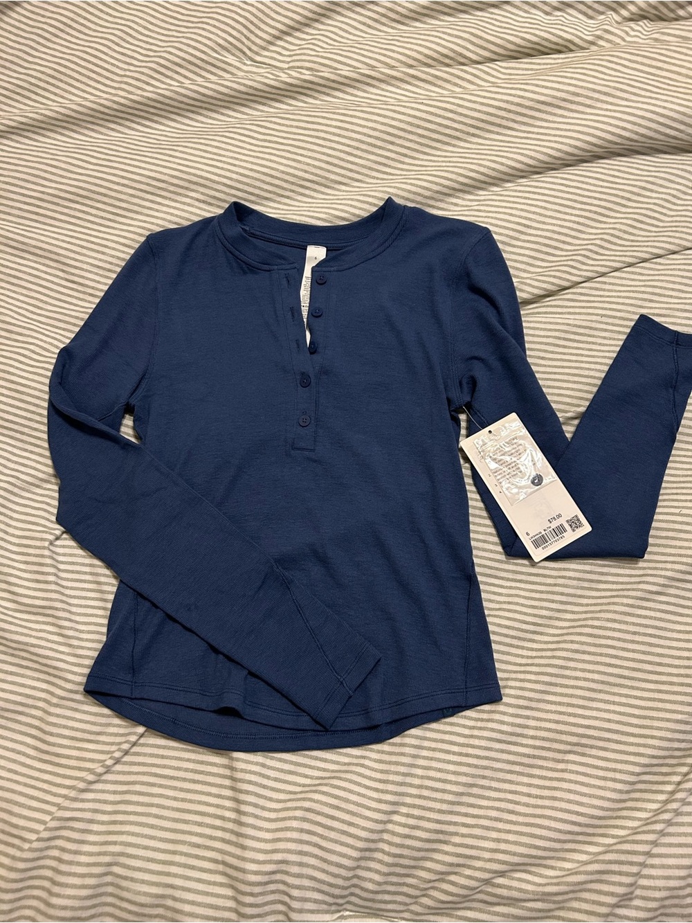 lululemon hold tight henley